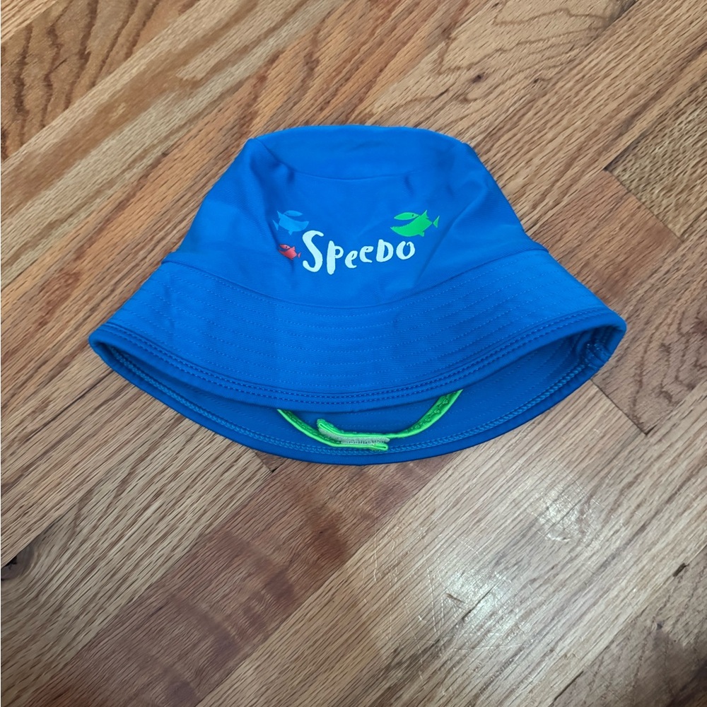 Speedo Aqua Blue Bucket Hat with Green Accent